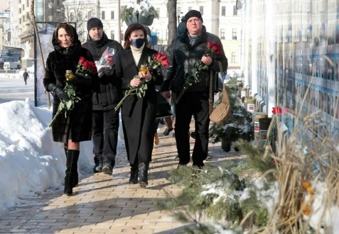 У Києві вшанували пам'ять Героїв, які загинули під час боїв за Дебальцеве